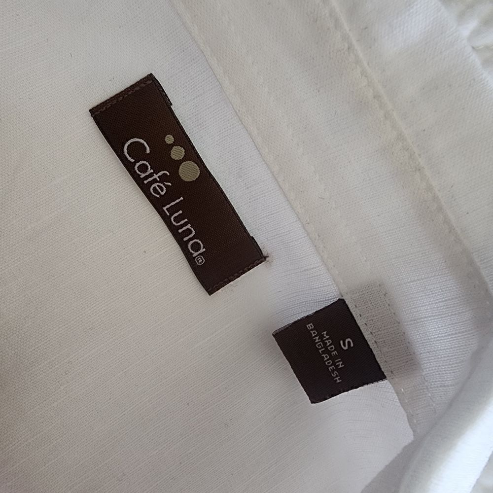 Cafe Luna linen cropped button front shirt - Picture 7 of 9